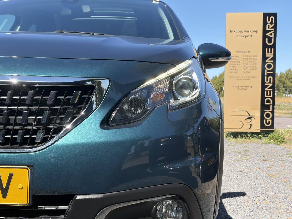 Peugeot 2008 Peugeot 2008 1.2 PureTech Allure D-riem vv in 02-2026 l Pano l Carplay l Camera l Halfleder l 110pk l Dealer Onderhouden l 2e Eigenaar l Navi l Clima l Cruise l Pdc l Lm velgen l Apk tot 02-2027