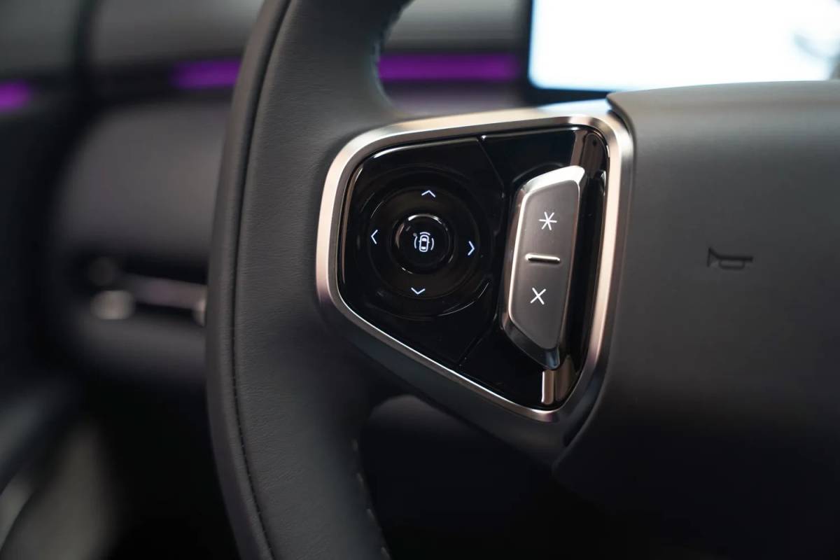 Geely Starray EM-i Geely Starray EM-i Starray EM-i Max+ [ Panoramadak 136 km elektrisch HUD leder Navi Apple / Android ]