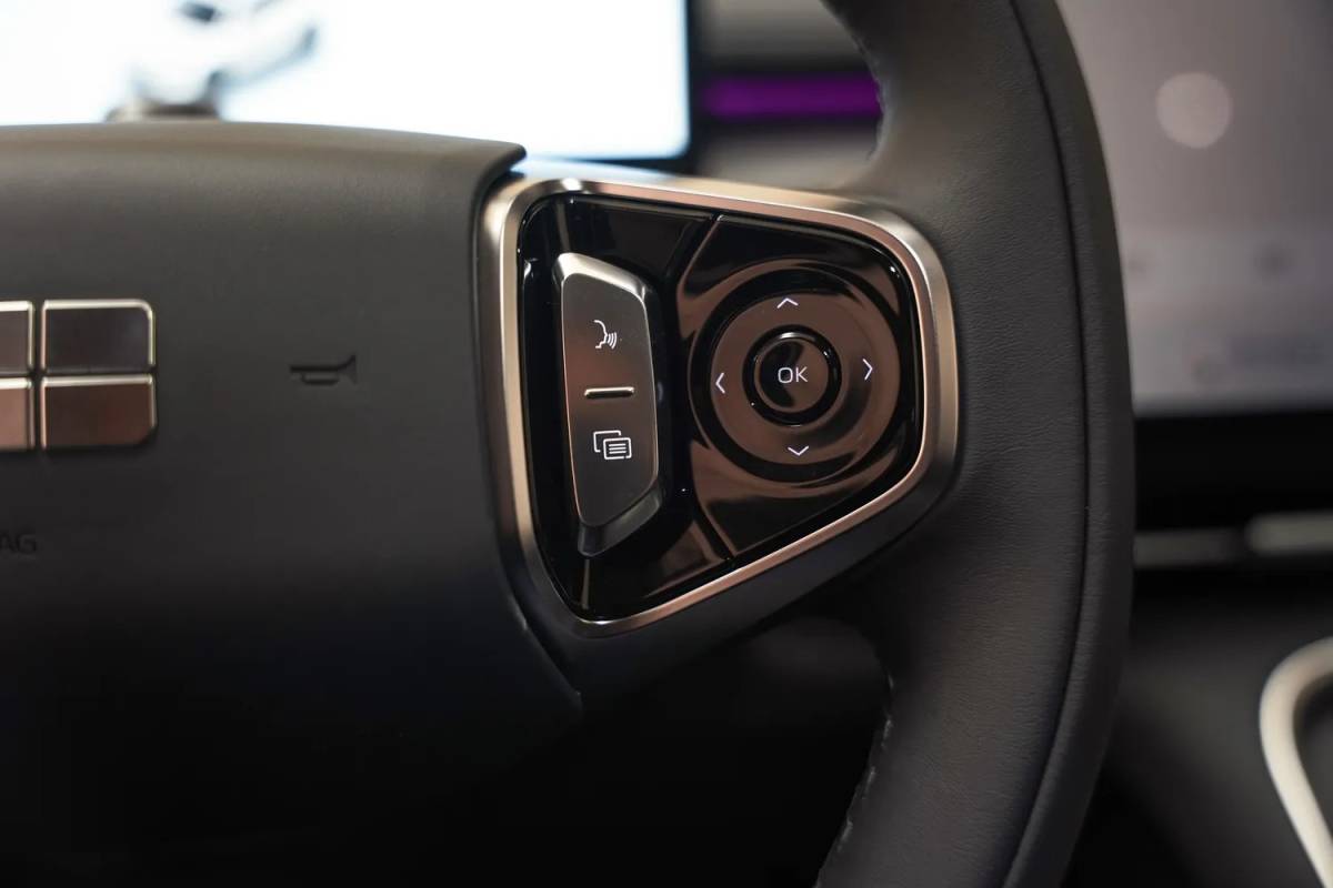 Geely Starray EM-i Geely Starray EM-i Starray EM-i Max+ [ Panoramadak 136 km elektrisch HUD leder Navi Apple / Android ]