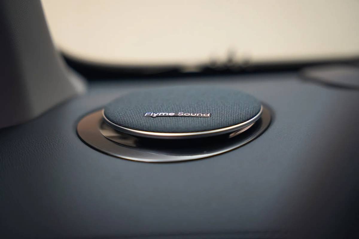Geely Starray EM-i Geely Starray EM-i Starray EM-i Max+ [ Panoramadak 136 km elektrisch HUD leder Navi Apple / Android ]