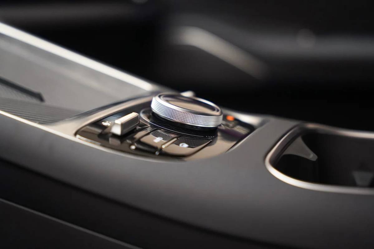 Geely Starray EM-i Geely Starray EM-i Starray EM-i Max+ [ Panoramadak 136 km elektrisch HUD leder Navi Apple / Android ]