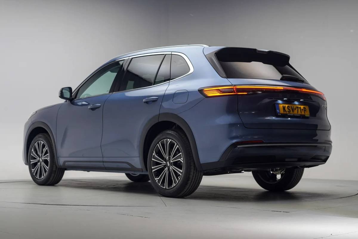 Geely Starray EM-i Geely Starray EM-i Starray EM-i Max+ [ Panoramadak 136 km elektrisch HUD leder Navi Apple / Android ]