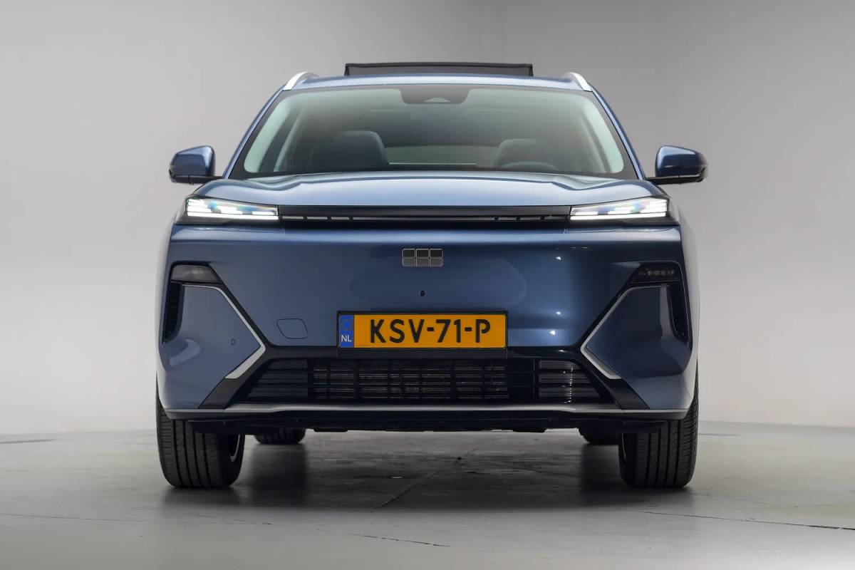 Geely Starray EM-i Geely Starray EM-i Starray EM-i Max+ [ Panoramadak 136 km elektrisch HUD leder Navi Apple / Android ]