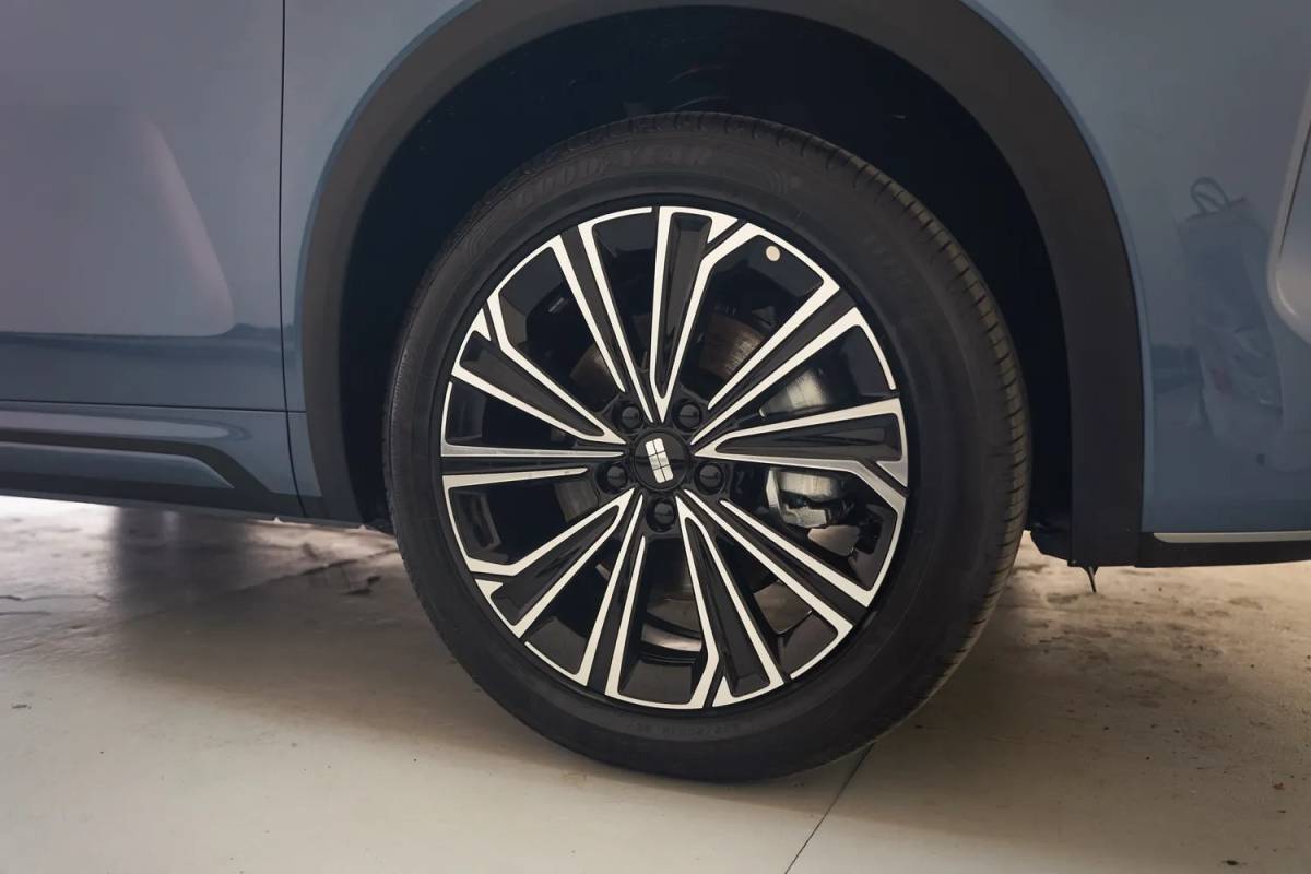 Geely Starray EM-i Geely Starray EM-i Starray EM-i Max+ [ Panoramadak 136 km elektrisch HUD leder Navi Apple / Android ]