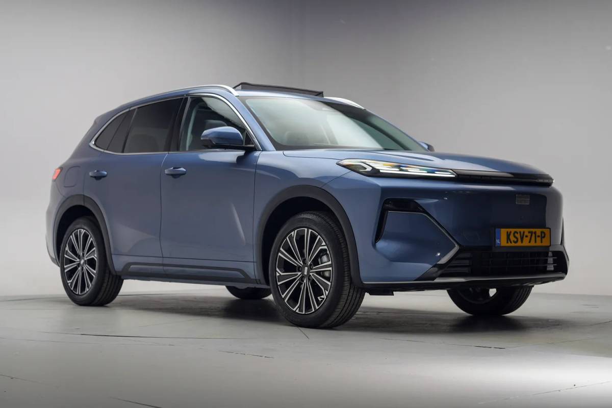 Geely Starray EM-i Geely Starray EM-i Starray EM-i Max+ [ Panoramadak 136 km elektrisch HUD leder Navi Apple / Android ]