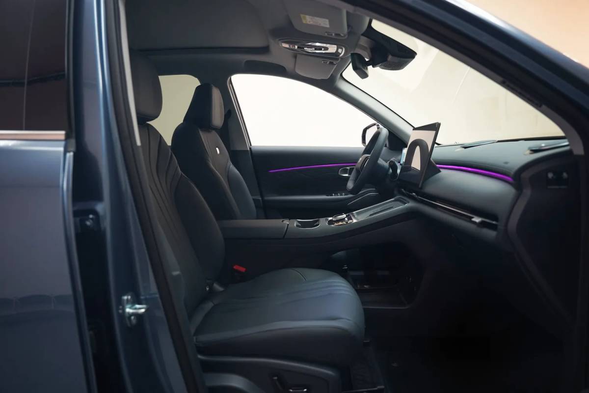 Geely Starray EM-i Geely Starray EM-i Starray EM-i Max+ [ Panoramadak 136 km elektrisch HUD leder Navi Apple / Android ]