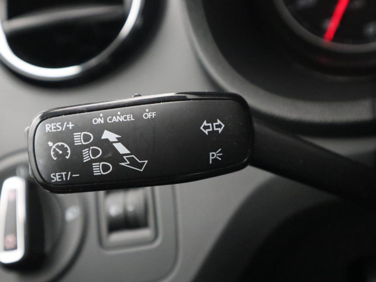 SEAT Ibiza SEAT Ibiza 1.0 EcoTSI Style Connect CARPLAY / NAVI / AIRCO / PDC / BLUETOOTH / CRUISE / NL-AUTO