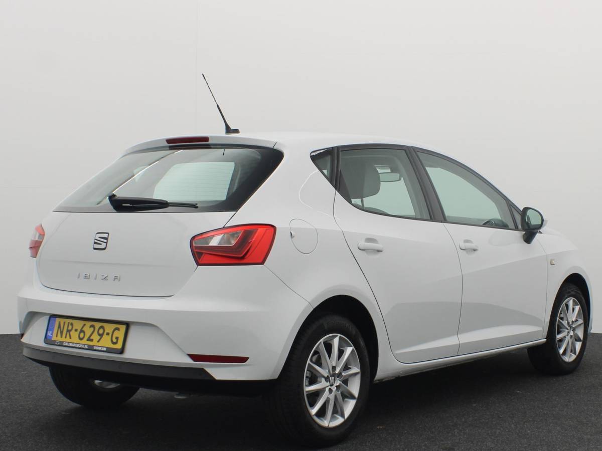 SEAT Ibiza SEAT Ibiza 1.0 EcoTSI Style Connect CARPLAY / NAVI / AIRCO / PDC / BLUETOOTH / CRUISE / NL-AUTO