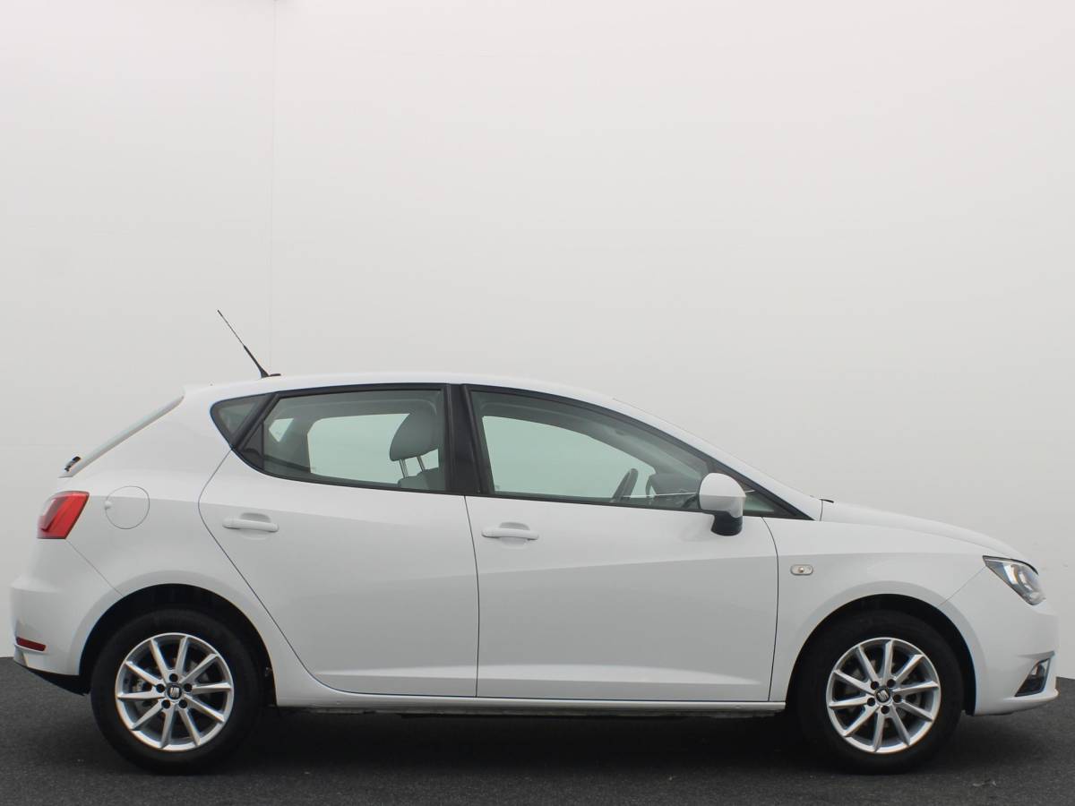 SEAT Ibiza SEAT Ibiza 1.0 EcoTSI Style Connect CARPLAY / NAVI / AIRCO / PDC / BLUETOOTH / CRUISE / NL-AUTO