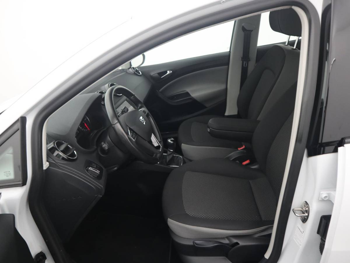 SEAT Ibiza SEAT Ibiza 1.0 EcoTSI Style Connect CARPLAY / NAVI / AIRCO / PDC / BLUETOOTH / CRUISE / NL-AUTO