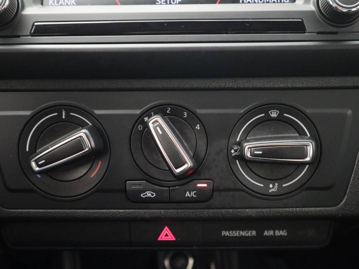 SEAT Ibiza SEAT Ibiza 1.0 EcoTSI Style Connect CARPLAY / NAVI / AIRCO / PDC / BLUETOOTH / CRUISE / NL-AUTO