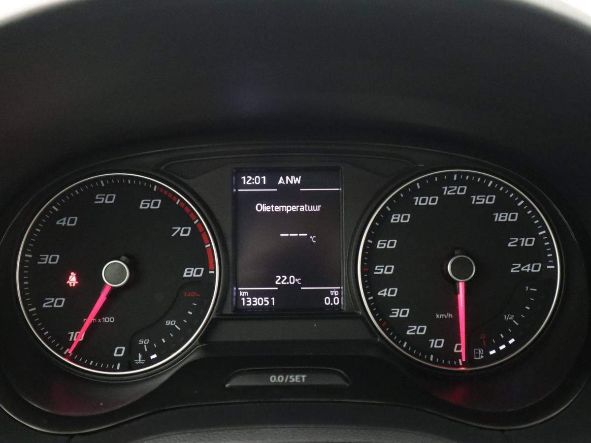 SEAT Ibiza SEAT Ibiza 1.0 EcoTSI Style Connect CARPLAY / NAVI / AIRCO / PDC / BLUETOOTH / CRUISE / NL-AUTO