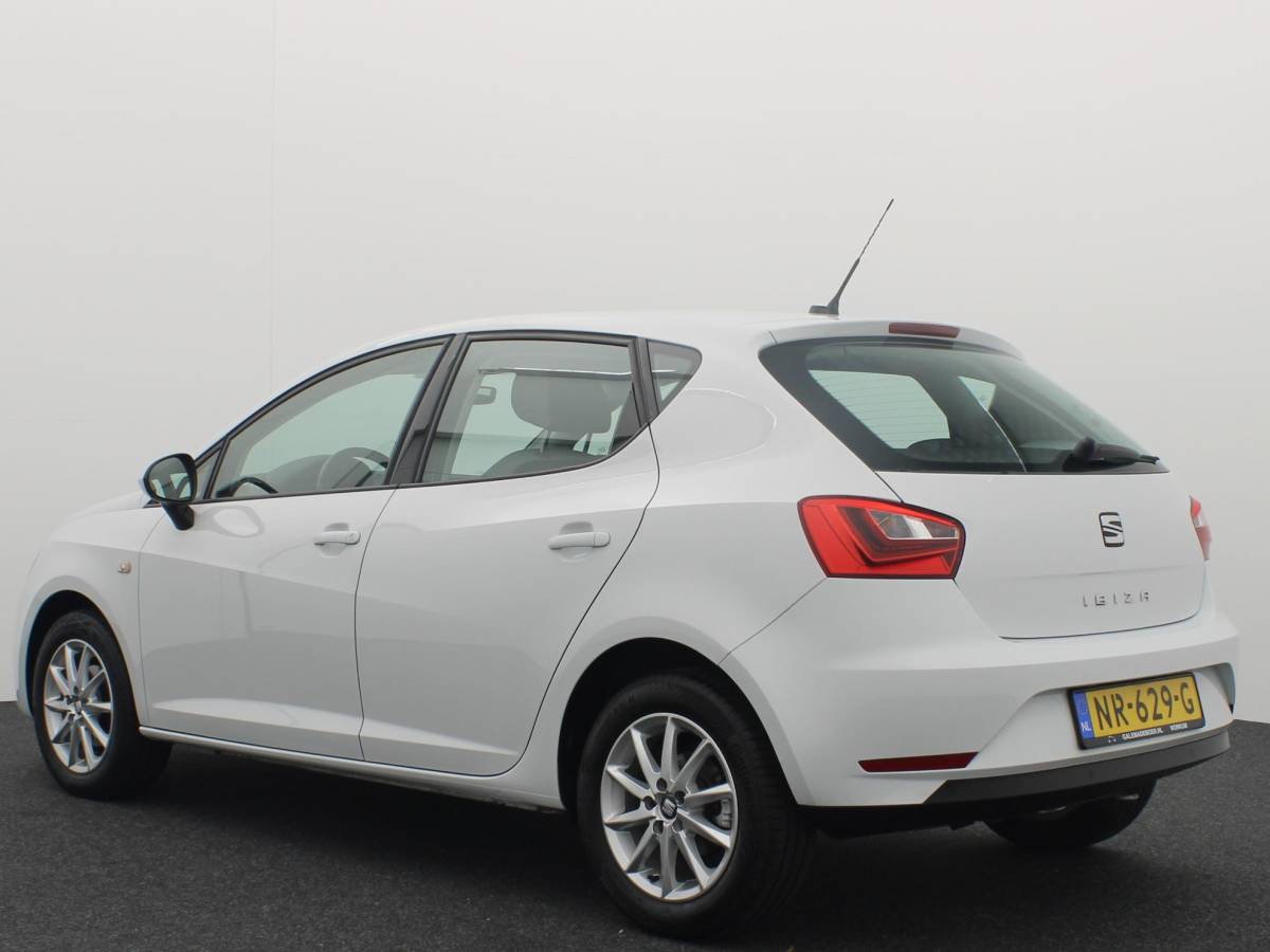 SEAT Ibiza SEAT Ibiza 1.0 EcoTSI Style Connect CARPLAY / NAVI / AIRCO / PDC / BLUETOOTH / CRUISE / NL-AUTO