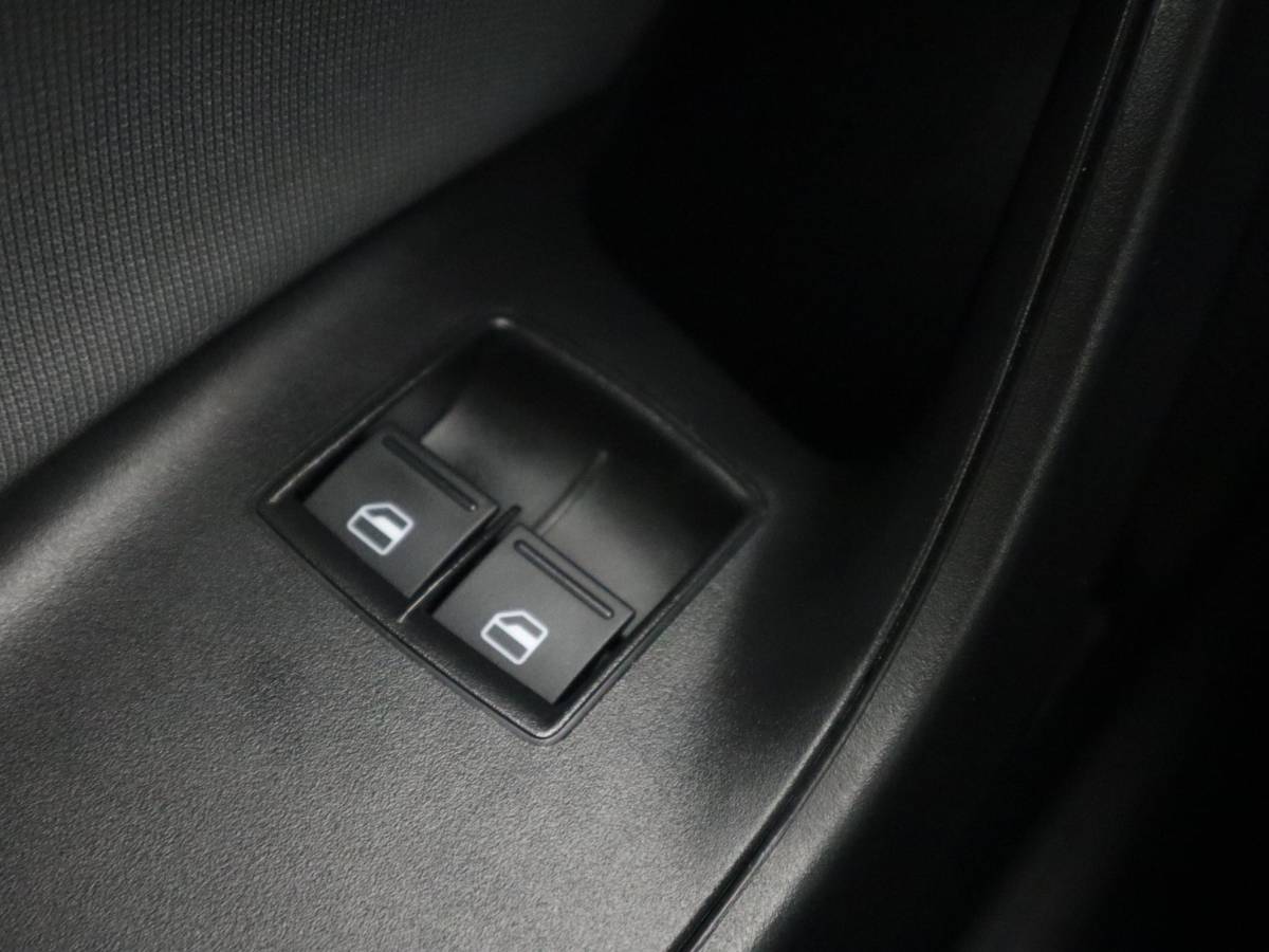 SEAT Ibiza SEAT Ibiza 1.0 EcoTSI Style Connect CARPLAY / NAVI / AIRCO / PDC / BLUETOOTH / CRUISE / NL-AUTO