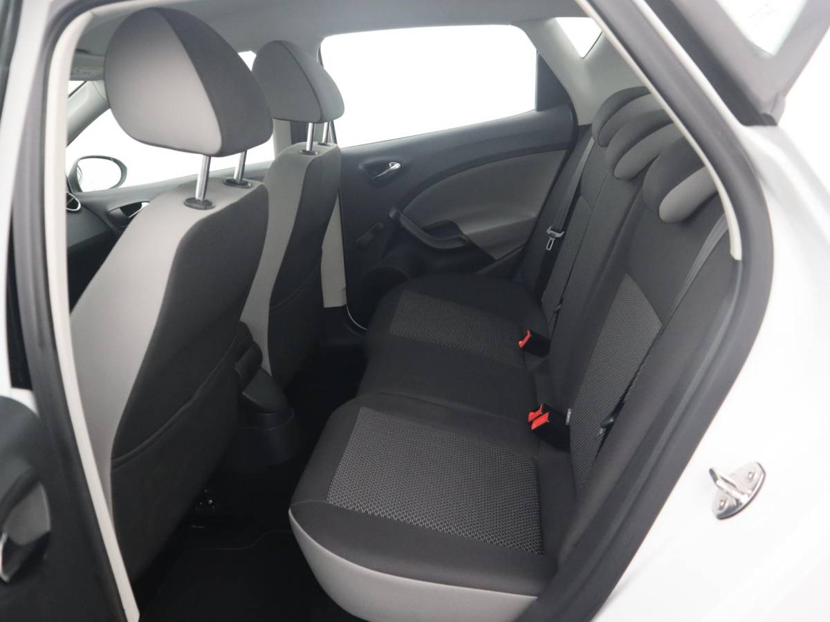 SEAT Ibiza SEAT Ibiza 1.0 EcoTSI Style Connect CARPLAY / NAVI / AIRCO / PDC / BLUETOOTH / CRUISE / NL-AUTO