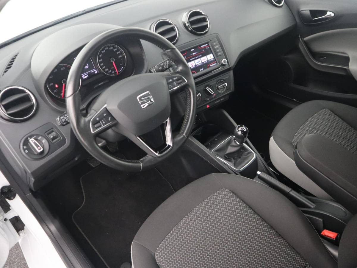 SEAT Ibiza SEAT Ibiza 1.0 EcoTSI Style Connect CARPLAY / NAVI / AIRCO / PDC / BLUETOOTH / CRUISE / NL-AUTO