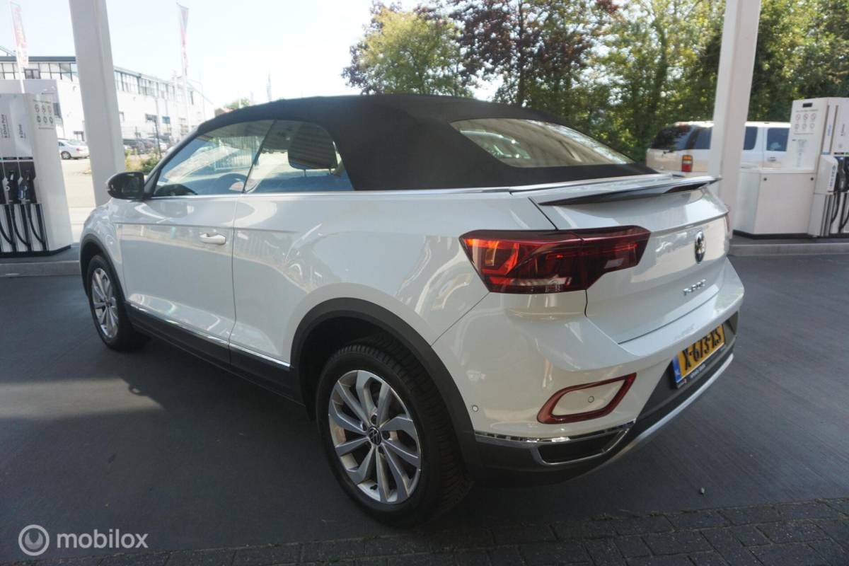 Volkswagen T-Roc Volkswagen T-Roc Cabrio 1.5 TSI R-Line ( 1e eigenaar ! )