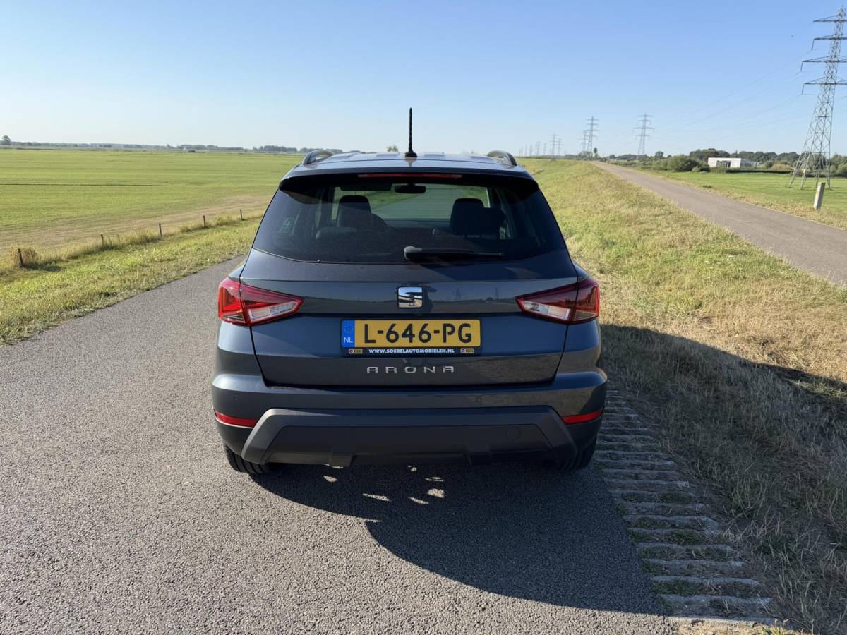 SEAT Arona Seat Arona 1.0 TSI FR boekjes virtueel dashboard leer alcantara