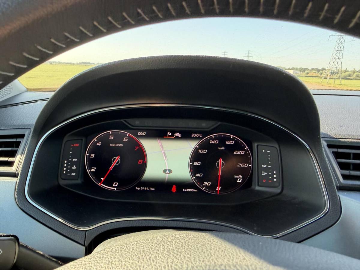SEAT Arona Seat Arona 1.0 TSI FR boekjes virtueel dashboard leer alcantara