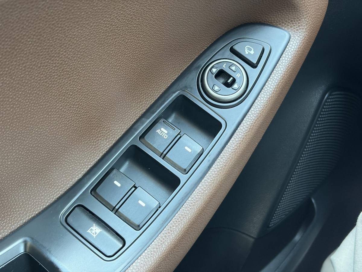Hyundai i20 Hyundai i20 1.0 T-GDI Comfort 2e Eigenaar l Trekhaak l Navi l Camera l Carplay l Clima l Cruise l Rijstrooksensor l Pdc l N.A.P l Apk tot 05-2027