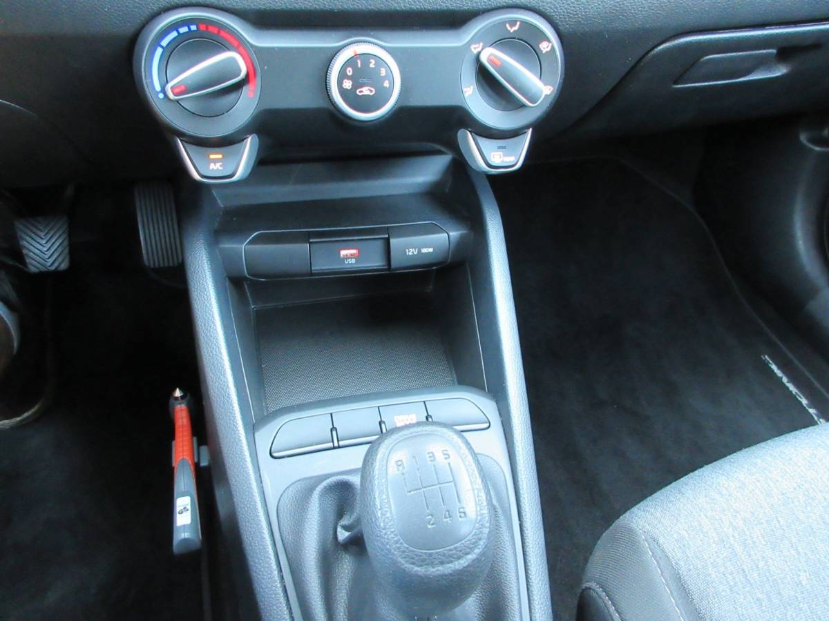 Kia Stonic Kia Stonic 1.0 T-GDi MHEV ComfortLine / Airco / Trekhaak