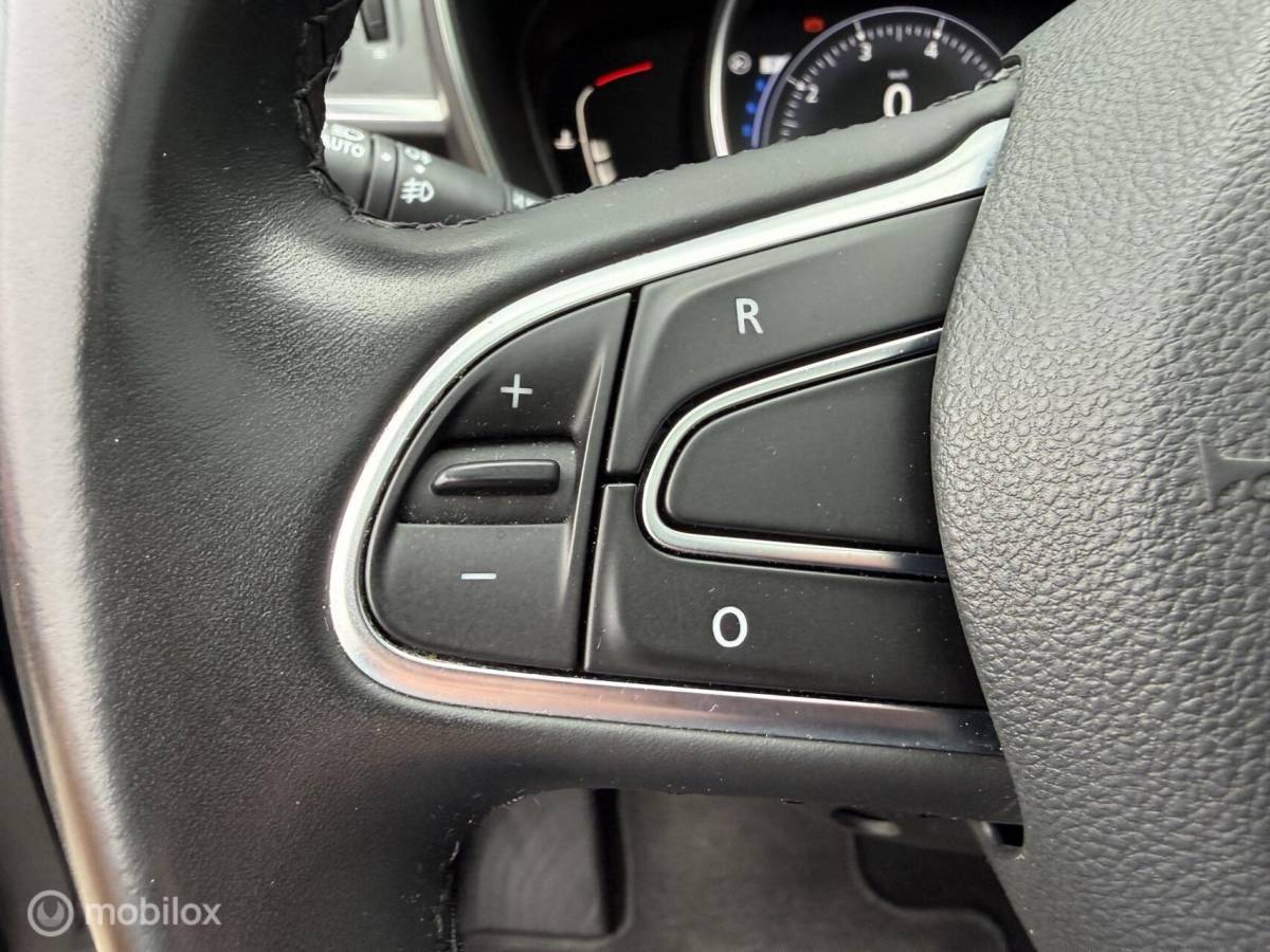 Renault Kadjar Renault Kadjar 1.2 TCe Bose Automaat Pano.dak/Clima/Cruise/PDC/LED