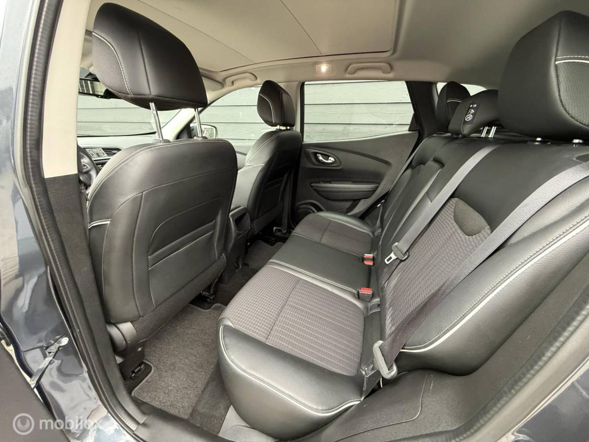 Renault Kadjar Renault Kadjar 1.2 TCe Bose Automaat Pano.dak/Clima/Cruise/PDC/LED