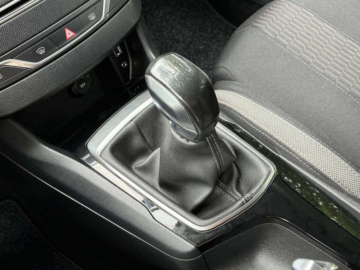Peugeot 308 Peugeot 308 SW 1.2 PureTech Style | Cruise + Clima + Navi nu € 5.975,-!!!