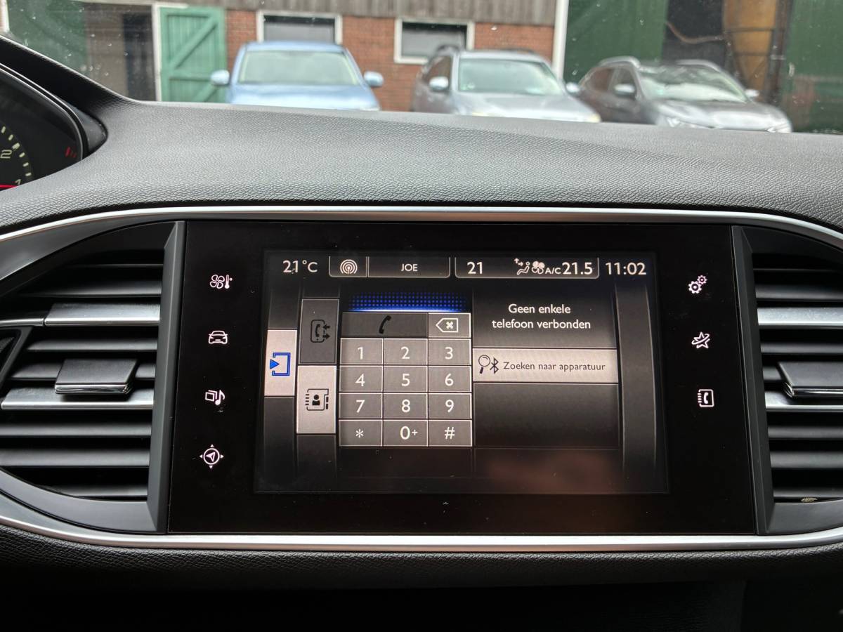 Peugeot 308 Peugeot 308 SW 1.2 PureTech Style | Cruise + Clima + Navi nu € 5.975,-!!!