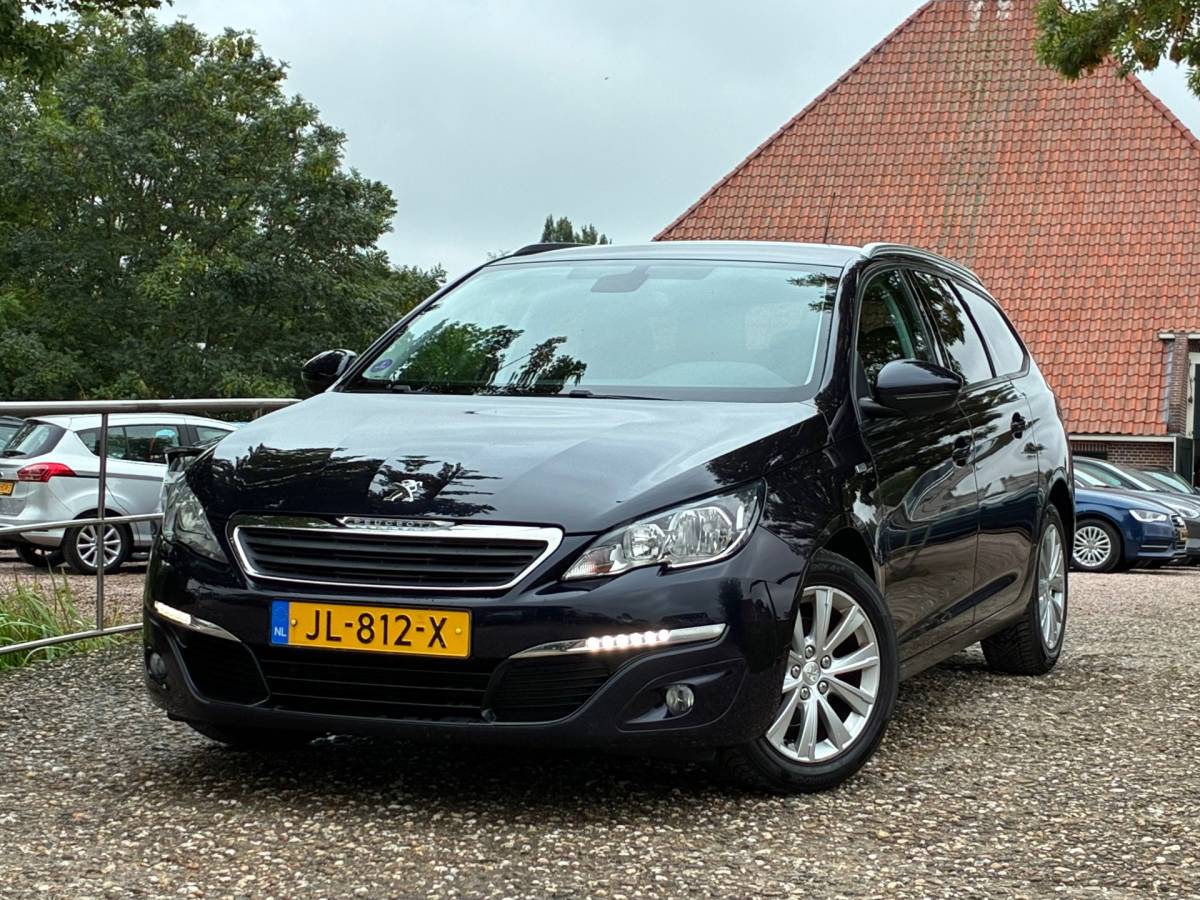 Peugeot 308 Peugeot 308 SW 1.2 PureTech Style | Cruise + Clima + Navi nu € 5.975,-!!!