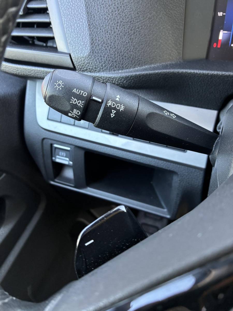Opel Vivaro Opel Vivaro 2.0 Diesel 180Pk 8-traps Automaat Luxe Dub.Cabine | ECC | Navigatie | Stuurverwarming | LED Verlichting | Camera | Parkpilot | Side-bars | LM-Velgen | Betimmering | Afneembare Trekhaak | Zeer kompleet & z.g.a.n.