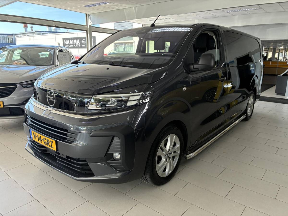 Opel Vivaro Opel Vivaro 2.0 Diesel 180Pk 8-traps Automaat Luxe Dub.Cabine | ECC | Navigatie | Stuurverwarming | LED Verlichting | Camera | Parkpilot | Side-bars | LM-Velgen | Betimmering | Afneembare Trekhaak | Zeer kompleet & z.g.a.n.