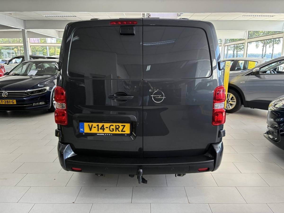 Opel Vivaro Opel Vivaro 2.0 Diesel 180Pk 8-traps Automaat Luxe Dub.Cabine | ECC | Navigatie | Stuurverwarming | LED Verlichting | Camera | Parkpilot | Side-bars | LM-Velgen | Betimmering | Afneembare Trekhaak | Zeer kompleet & z.g.a.n.