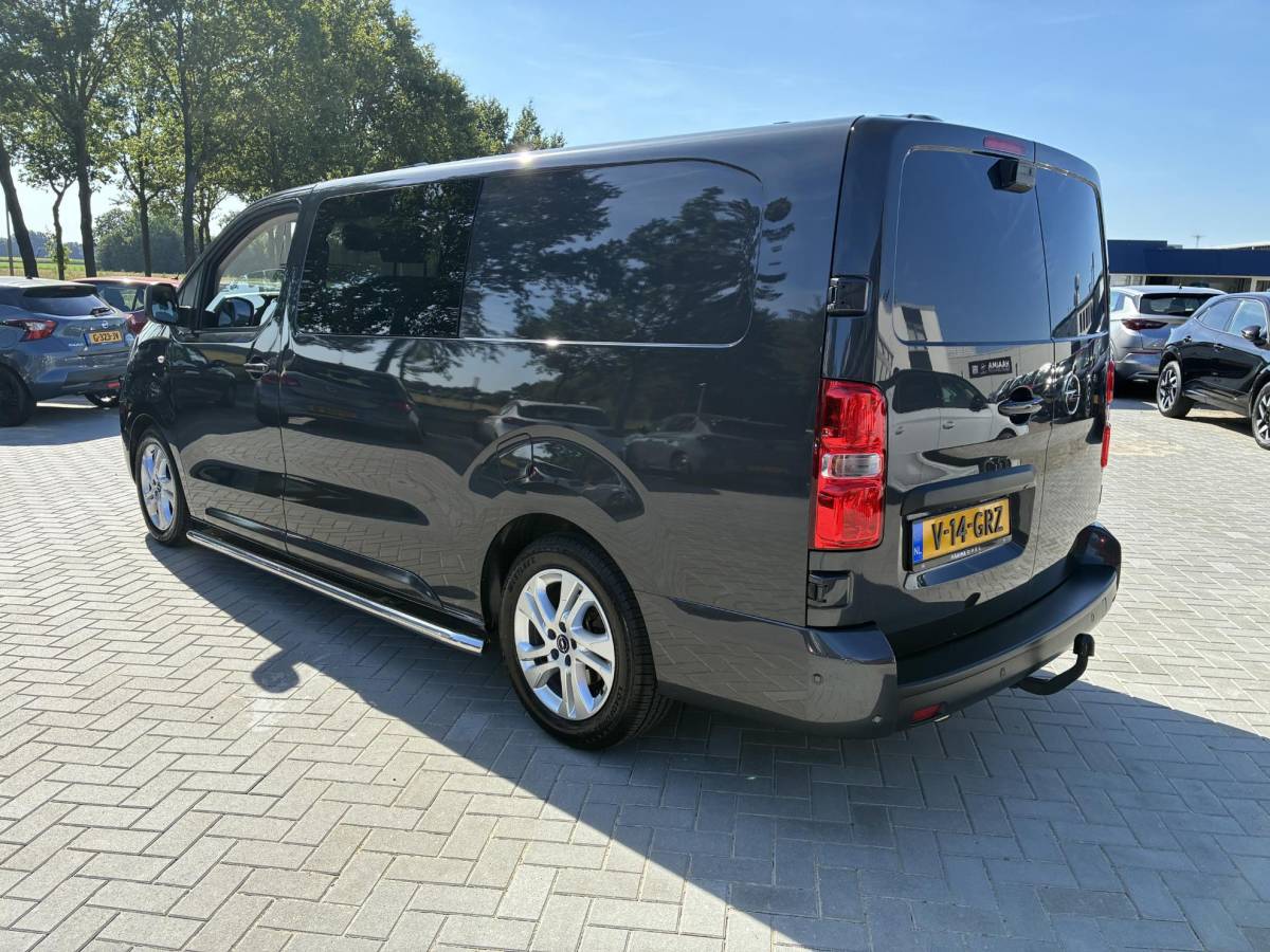 Opel Vivaro Opel Vivaro 2.0 Diesel 180Pk 8-traps Automaat Luxe Dub.Cabine | ECC | Navigatie | Stuurverwarming | LED Verlichting | Camera | Parkpilot | Side-bars | LM-Velgen | Betimmering | Afneembare Trekhaak | Zeer kompleet & z.g.a.n.