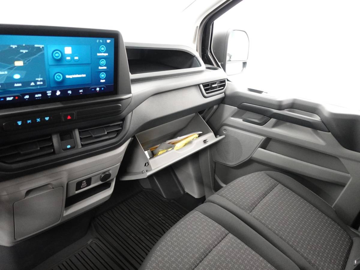 Ford Transit Custom Ford Transit Custom 300 2.0 TDCI L2H1 Trend NIEUW MODEL Automaat | Navigatie | Airco | Cruise control | Parkeer sensoren | Camera | Trekhaak