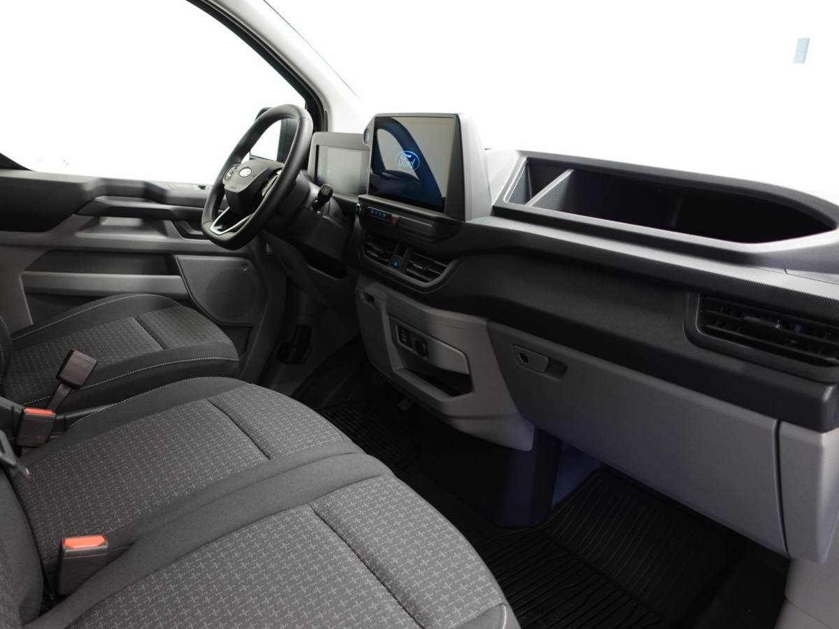 Ford Transit Custom Ford Transit Custom 300 2.0 TDCI L2H1 Trend NIEUW MODEL Automaat | Navigatie | Airco | Cruise control | Parkeer sensoren | Camera | Trekhaak