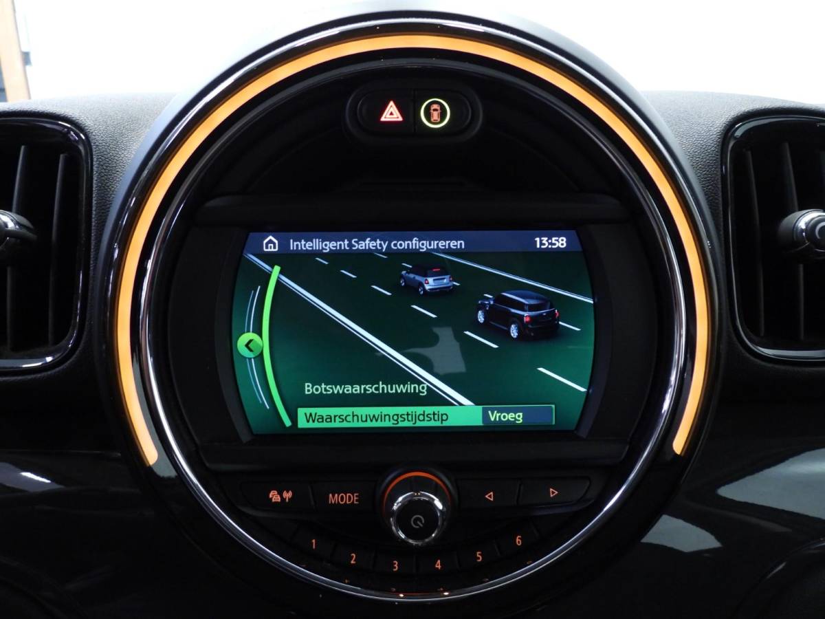 MINI Countryman MINI Countryman 1.5 One NAVI/LEER/EL.KLEP/LED/16″LMV!