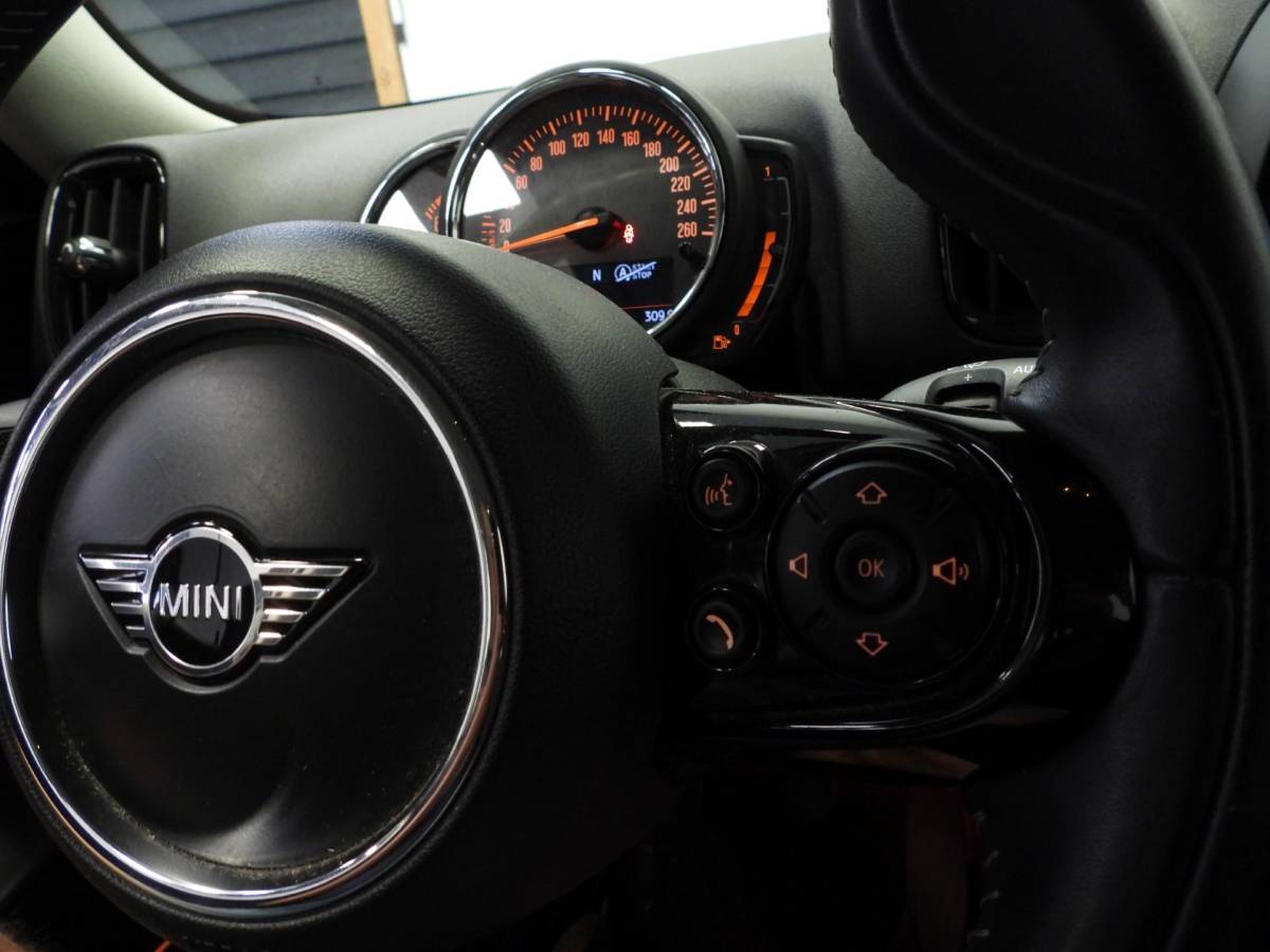 MINI Countryman MINI Countryman 1.5 One NAVI/LEER/EL.KLEP/LED/16″LMV!