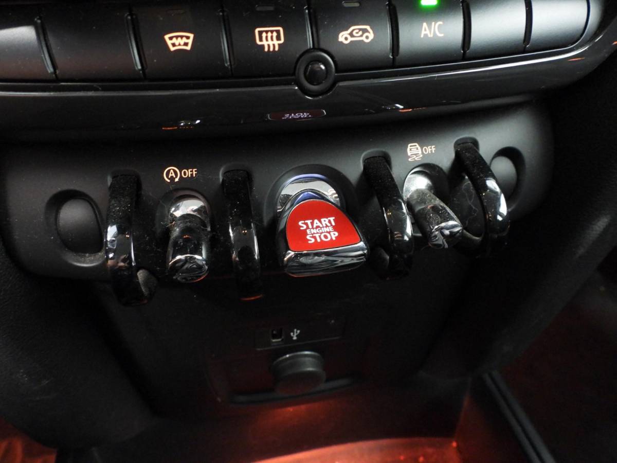 MINI Countryman MINI Countryman 1.5 One NAVI/LEER/EL.KLEP/LED/16″LMV!