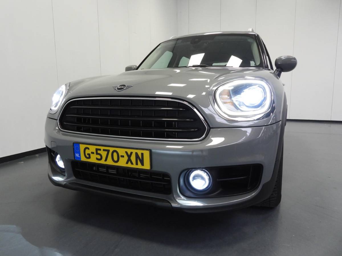 MINI Countryman MINI Countryman 1.5 One NAVI/LEER/EL.KLEP/LED/16″LMV!