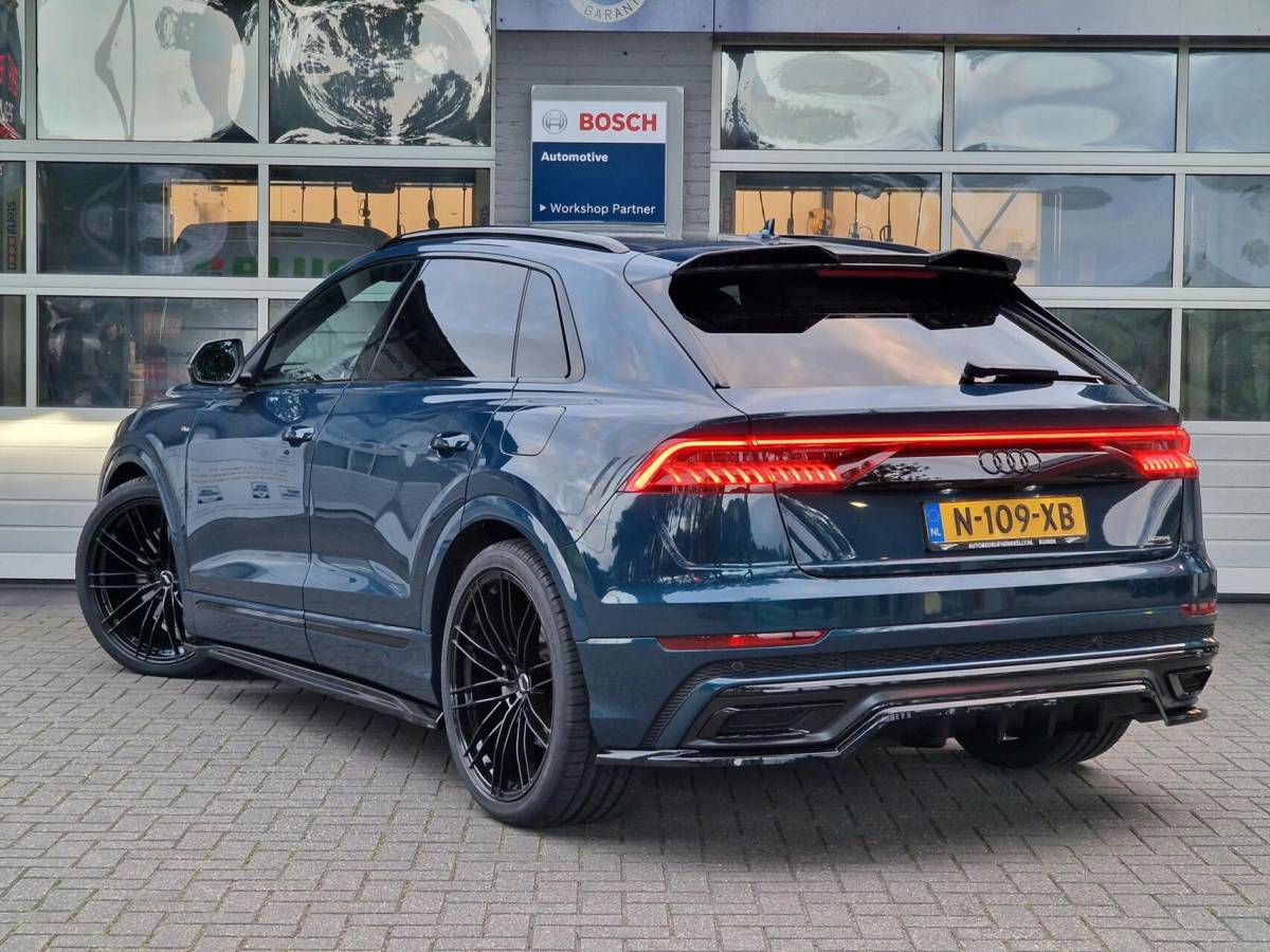 Audi Q8 Audi Q8 55 TFSI e quattro 422PK S-Line|23-inch|Spoiler-kit|black-edition|NL-AUTO|Trekhaak| BTW| Originele Nederlander