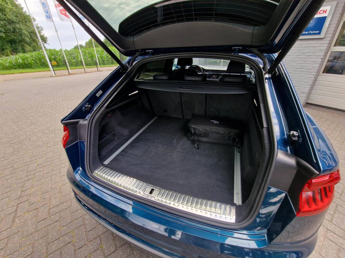 Audi Q8 Audi Q8 55 TFSI e quattro 422PK S-Line|23-inch|Spoiler-kit|black-edition|NL-AUTO|Trekhaak| BTW| Originele Nederlander