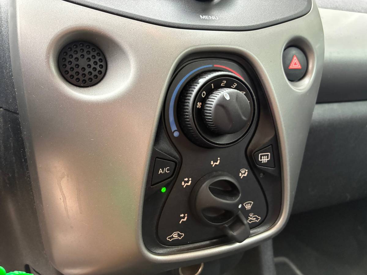 Peugeot 108 Peugeot 108 1.0 e-VTi Active |” 109.000 KM ” + Airco + 5-Drs nu € 5.975,-!!!