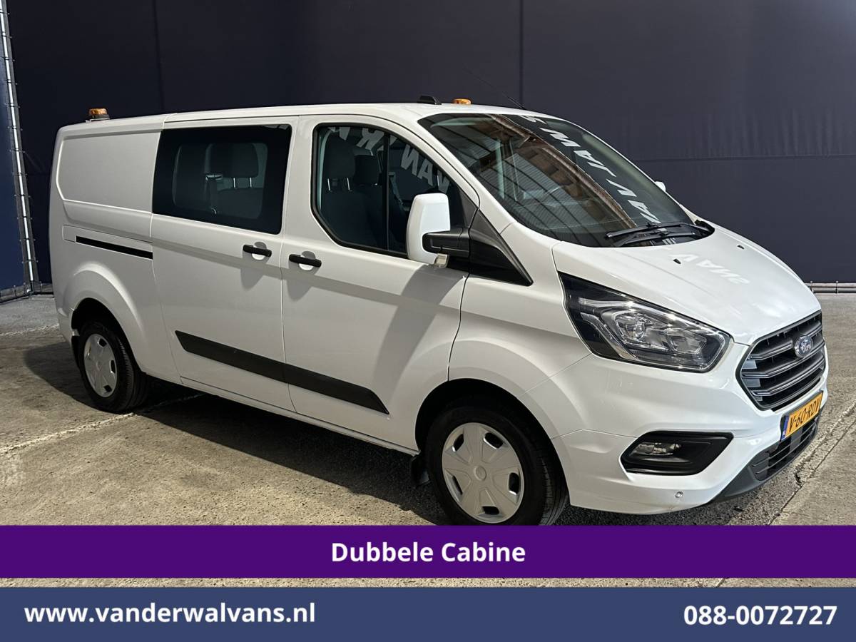 Ford Transit Custom Ford Transit Custom 2.0 TDCI 130pk L2H1 Dubbele Cabine Euro6 Airco | 5-Zits | Camera | LED | Tachograaf Cruisecontrol, Trekhaak, Stoelverwarming, Verwarmde voorruit, Parkeersensoren