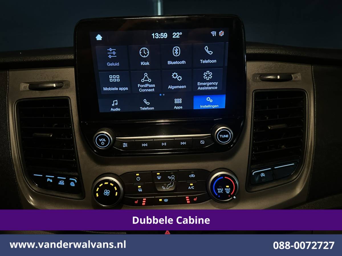 Ford Transit Custom Ford Transit Custom 2.0 TDCI 130pk L2H1 Dubbele Cabine Euro6 Airco | 5-Zits | Camera | LED | Tachograaf Cruisecontrol, Trekhaak, Stoelverwarming, Verwarmde voorruit, Parkeersensoren