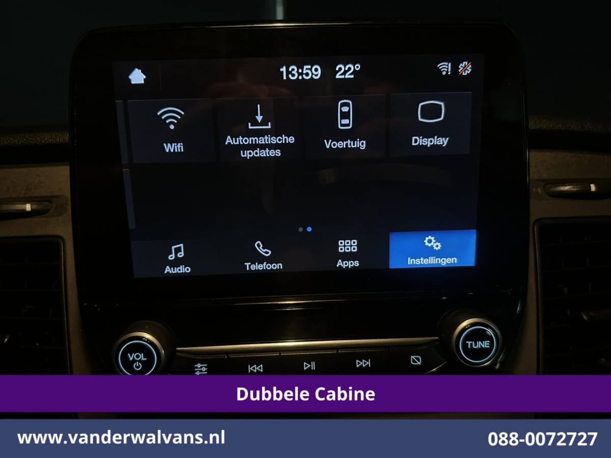 Ford Transit Custom Ford Transit Custom 2.0 TDCI 130pk L2H1 Dubbele Cabine Euro6 Airco | 5-Zits | Camera | LED | Tachograaf Cruisecontrol, Trekhaak, Stoelverwarming, Verwarmde voorruit, Parkeersensoren