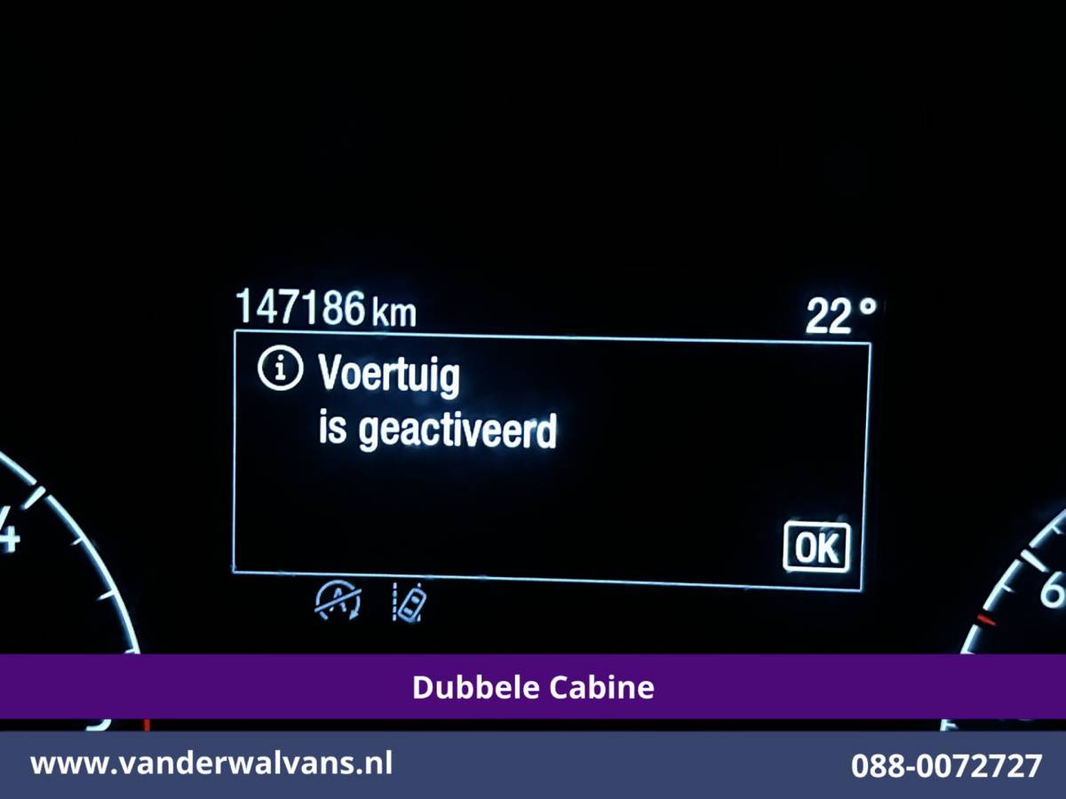 Ford Transit Custom Ford Transit Custom 2.0 TDCI 130pk L2H1 Dubbele Cabine Euro6 Airco | 5-Zits | Camera | LED | Tachograaf Cruisecontrol, Trekhaak, Stoelverwarming, Verwarmde voorruit, Parkeersensoren