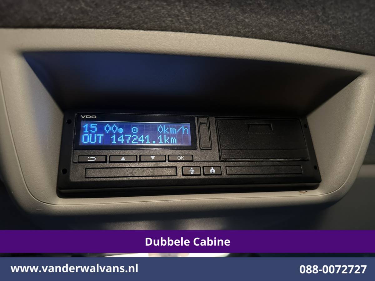 Ford Transit Custom Ford Transit Custom 2.0 TDCI 130pk L2H1 Dubbele Cabine Euro6 Airco | 5-Zits | Camera | LED | Tachograaf Cruisecontrol, Trekhaak, Stoelverwarming, Verwarmde voorruit, Parkeersensoren