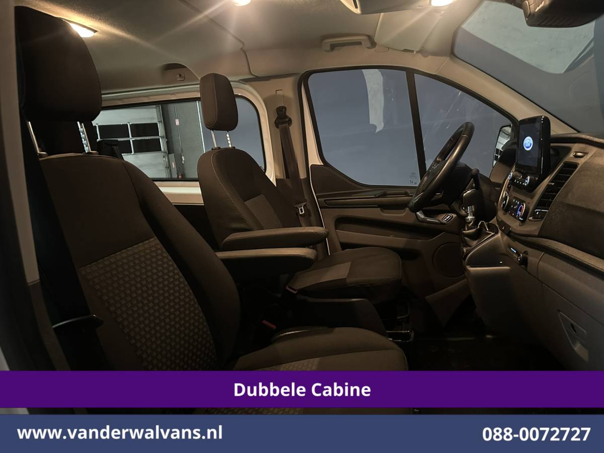 Ford Transit Custom Ford Transit Custom 2.0 TDCI 130pk L2H1 Dubbele Cabine Euro6 Airco | 5-Zits | Camera | LED | Tachograaf Cruisecontrol, Trekhaak, Stoelverwarming, Verwarmde voorruit, Parkeersensoren
