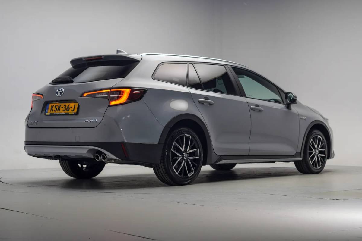 Toyota Corolla Touring Sports Toyota Corolla TOURING SPORTS 2.0 Hybrid Trek [ Camera Cruise Control Stoelverwarming ]